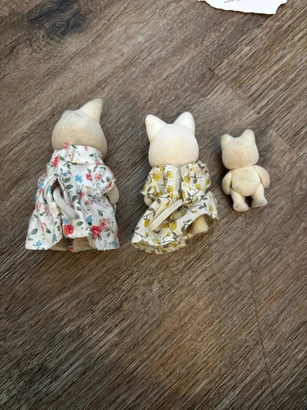 Lot 3 Sylvanian Families Calico Critters Silk Cat